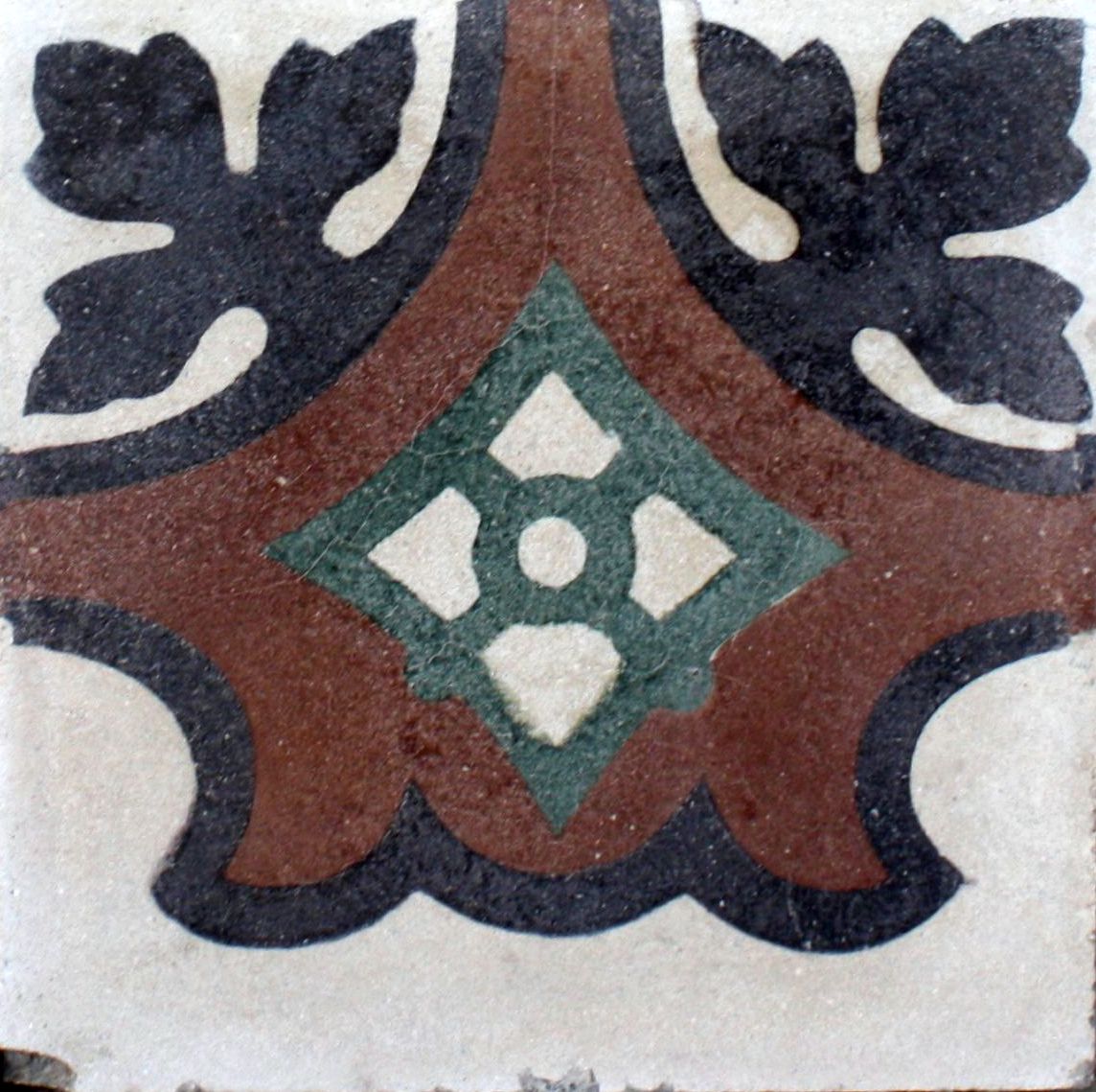 greca cementina di recupero decorata cg 39